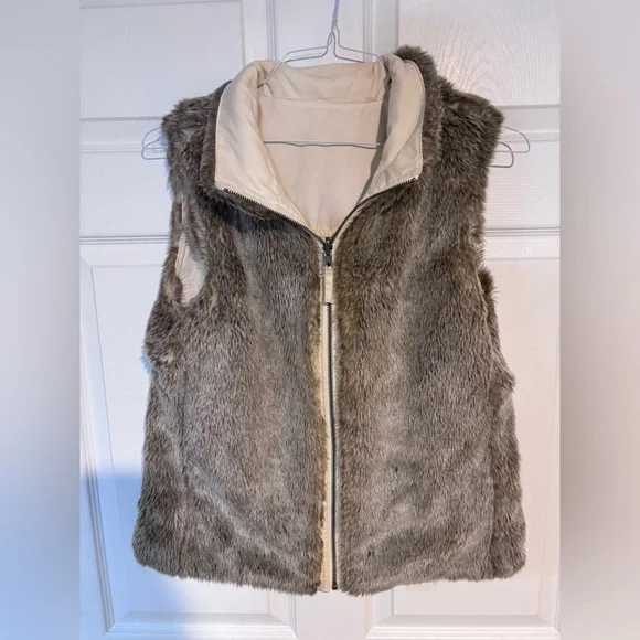 Vintage Cream Faux Fur Lined Vest, reversible EUC - Picture 2 of 4